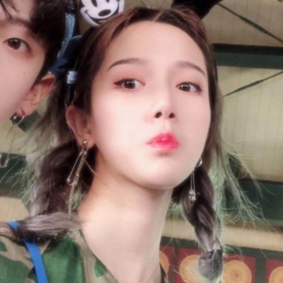 搞笑搞怪情头像情侣两张图片