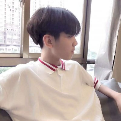 男生16岁帅气头像图片