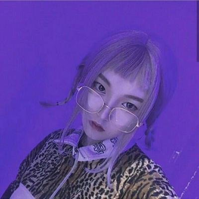 紫色系列女头真人图片