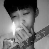 qq头像男生带字伤感图片