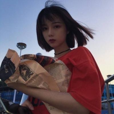 海边图片唯美女生头像