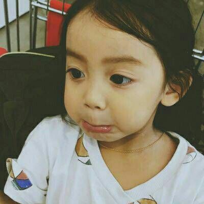 高清可爱头像小女孩无水印图片