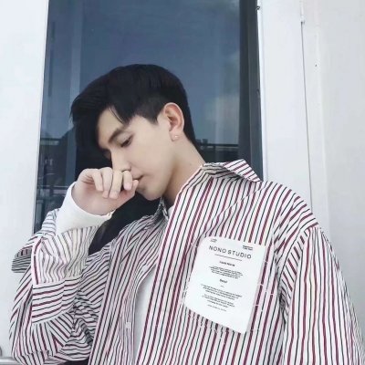 男生16岁帅气头像图片