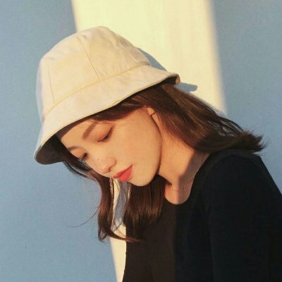 小众近脸女生头像