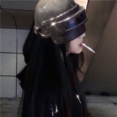 黑色系冷酷的女生头像真人图片
