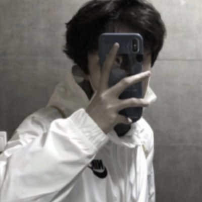 男生手机挡脸个性头像图片