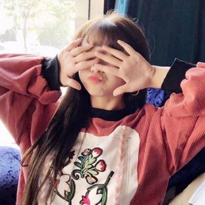简单大大方方的女生头像图片