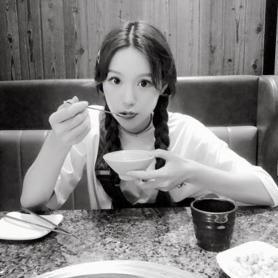 情头像情侣单人两张一对真人图片