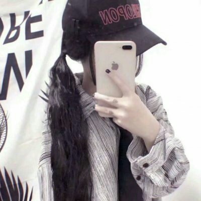 qq3人闺蜜头像一人一张真人图片