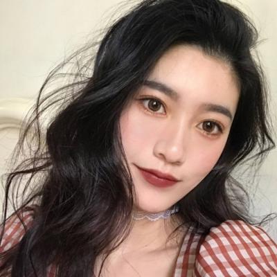 简单大大方方的女生头像图片