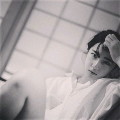 2025最火黑白丧头伤感女生图片