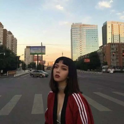 忧郁的头像女生真人图片