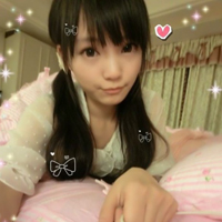 扎辫子女孩真人头像图片