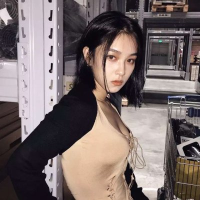 忧郁的头像女生真人图片