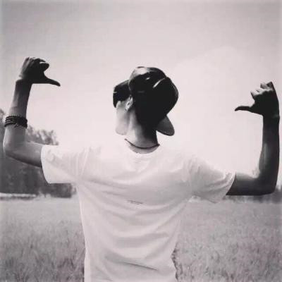 男头真人帅气冷酷背影图片
