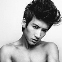 qq头像灰色伤感男生图片