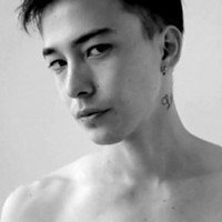 qq头像灰色伤感男生图片