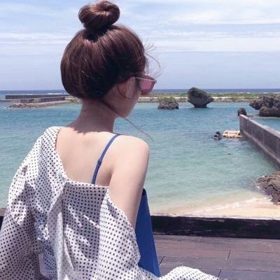 唯美头像小清新女生丸子头图片