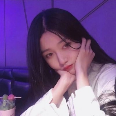 头像女侧脸高清背影图片