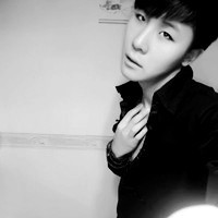 qq头像灰色伤感男生图片