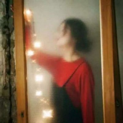 女生霸气头像红色系高清图片