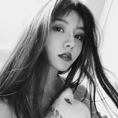 黑白头像女生冷酷霸气长发图片