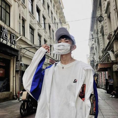 又冷漠又帅气又好看的男生头像图片