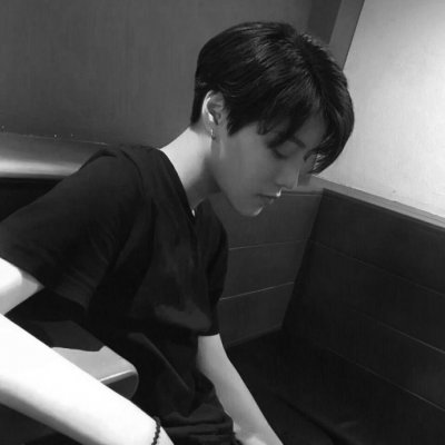 黑色真人头像男生冷酷图片