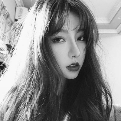 黑白头像女生冷酷霸气长发图片