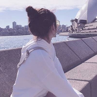 唯美头像小清新女生丸子头图片