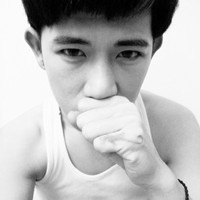 qq头像灰色伤感男生图片