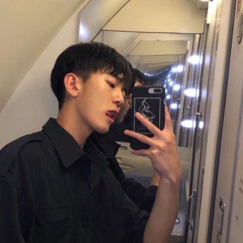 又冷漠又帅气又好看的男生头像图片