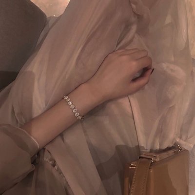 女头ins风高级感部位图片