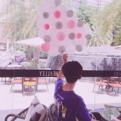 男生成熟简单气质头像图片