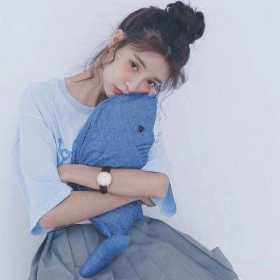 唯美头像小清新女生丸子头图片