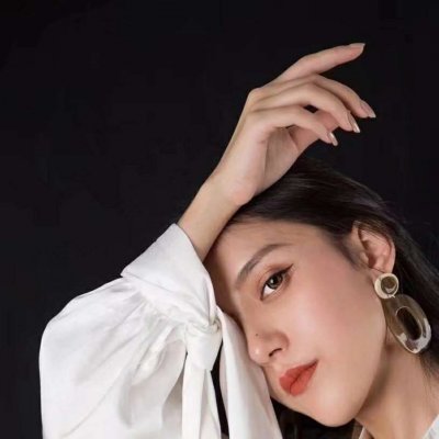 2025欧美女头流行图片