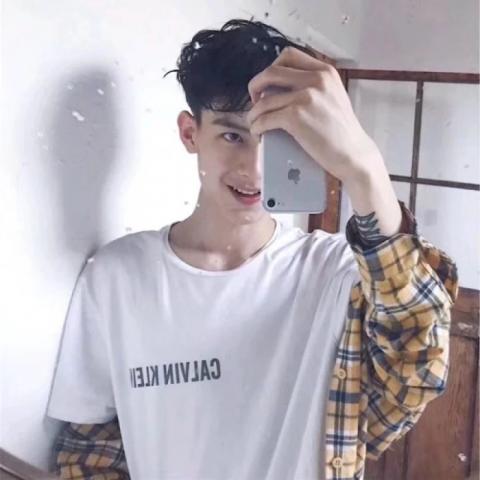 又冷漠又帅气又好看的男生头像图片