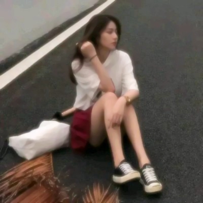 情头两张分开一人一张真人甜蜜图片