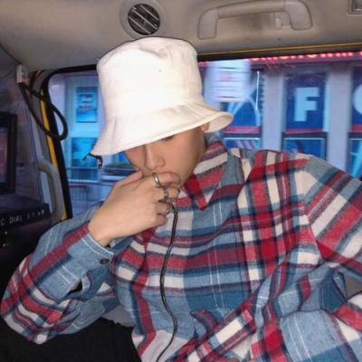 头像真人男生霸气冷酷图片