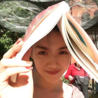 超好看女生照片头像