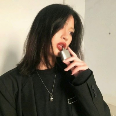 超好看女生照片头像
