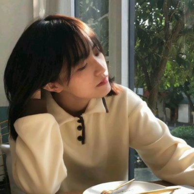 超好看女生照片头像