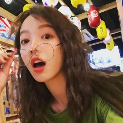 搞怪动作女神经头像图片