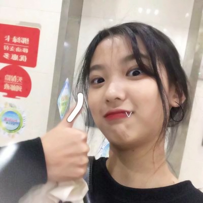 搞怪动作女神经头像图片