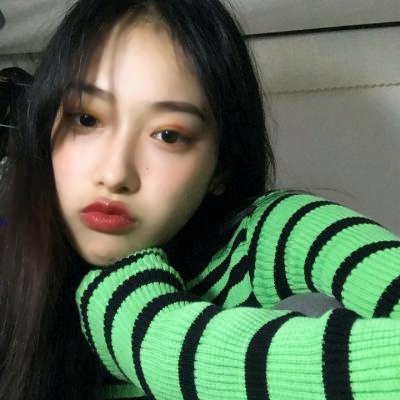搞怪动作女神经头像图片