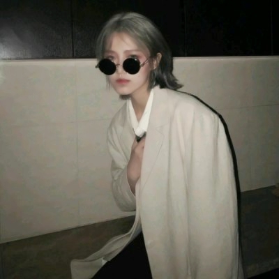 超好看女生照片头像