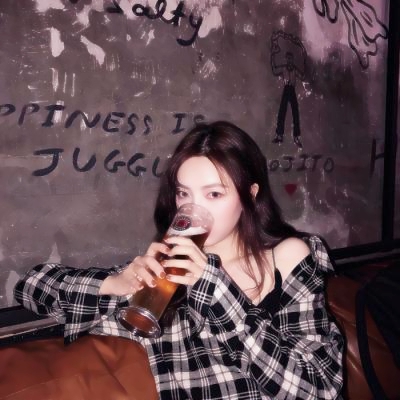 女生头像丧黑叛逆抽烟喝酒图片