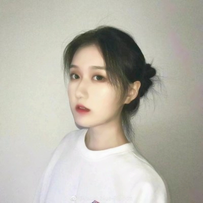 超好看女生照片头像