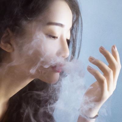 女生头像丧黑叛逆抽烟喝酒图片