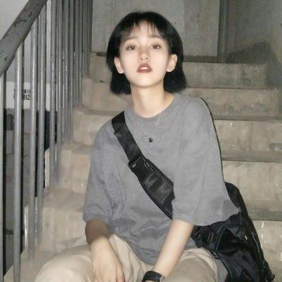 超好看女生照片头像